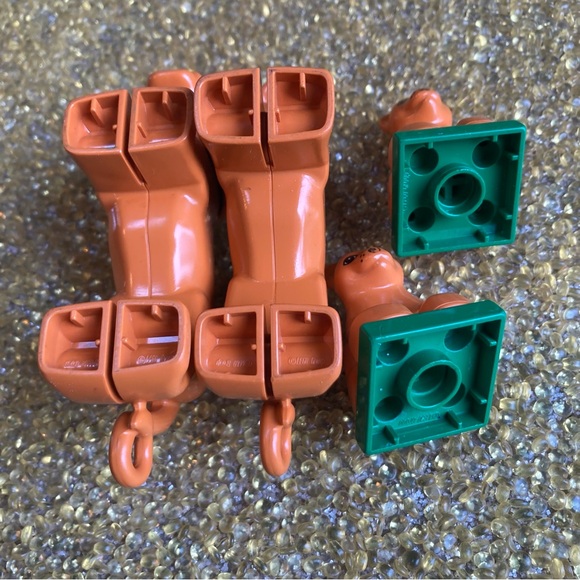 Partial Duplo Children’s Zoo Animal Building Block Set - Picture 8 of 16